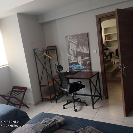 Patras' Hitech Apartment 外观 照片