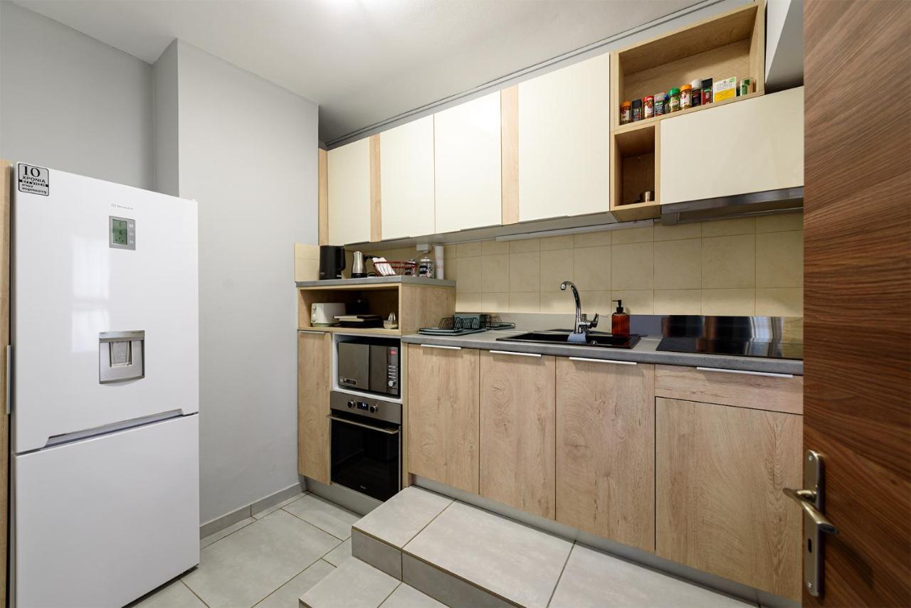 Patras' Hitech Apartment 外观 照片
